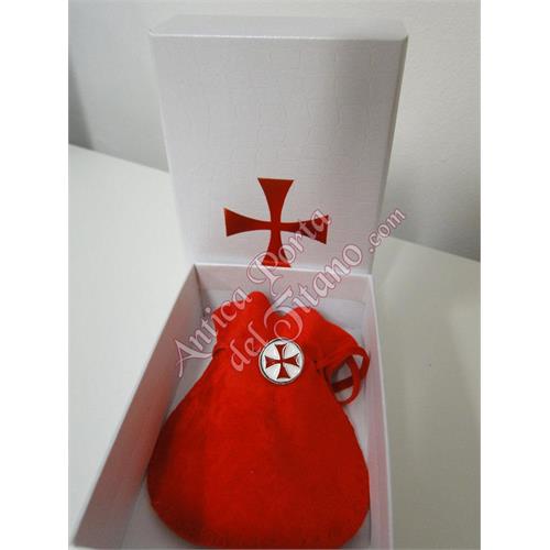 spilla-templare-argentata-con-croce-templare-smaltata