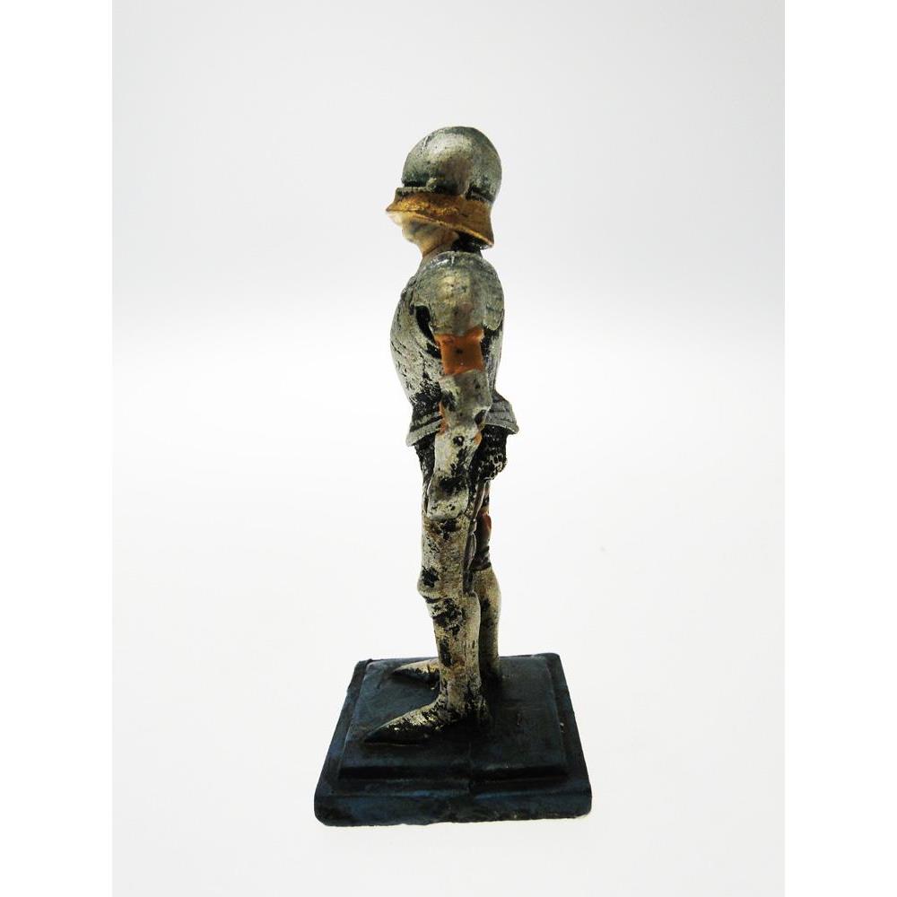 Soldato templare in resina pesante 7 cm Statuine Templari - Antica Porta  del Titano: armeria a San Marino e softair shop online