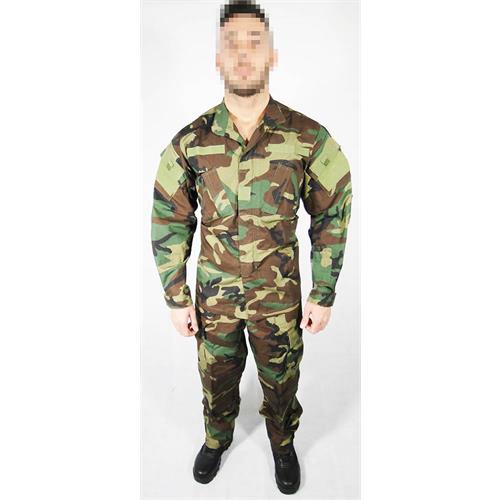 uniforme-divisa-woodland-giacca-e-pantalone-10-tasche