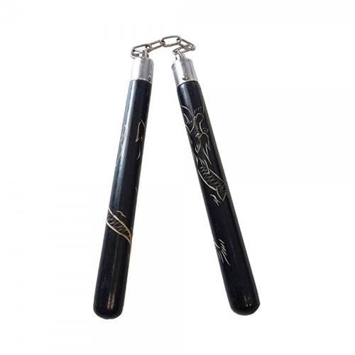 nunchaku-in-legno-con-incisioni-con-catena-e-coperchi-in-metallo