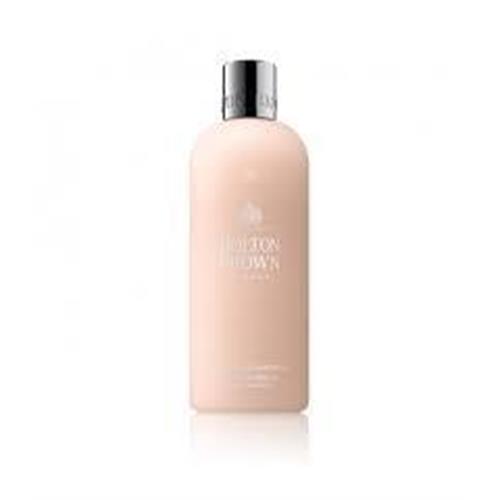 nurturing-shampoo-with-cloudberry-300ml