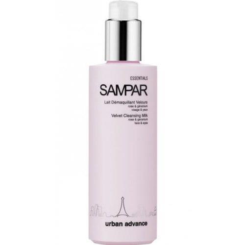 essentials-velvet-cleasing-milk-200-ml