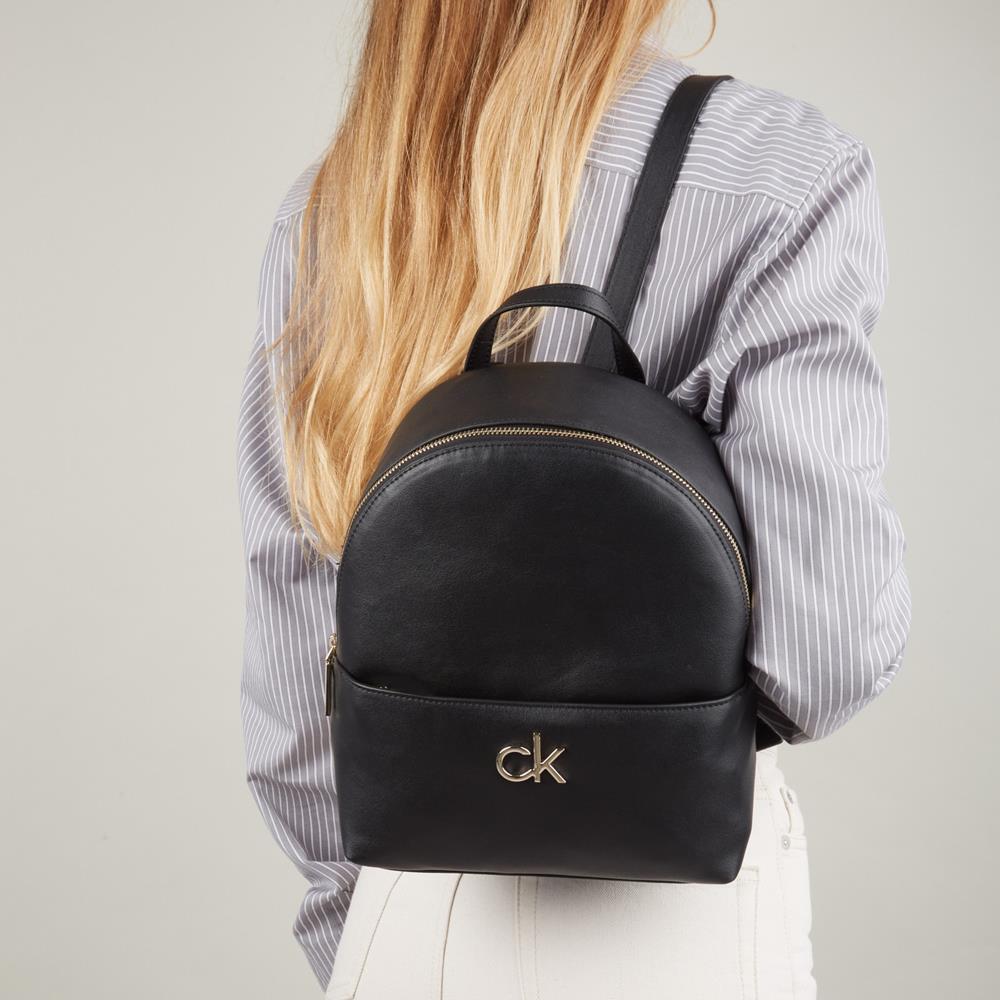 Zaino Calvin Klein K60K608557 Black Borse - Vendita borse in pelle e  accessori moda a Coriano di Rimini - Pelletteria Casadei