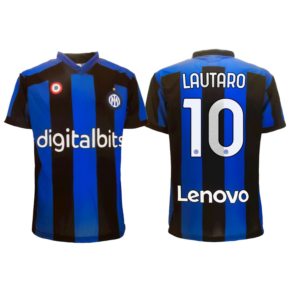 Bimbo juventino disperato per il regalo: è la maglia dell'Inter