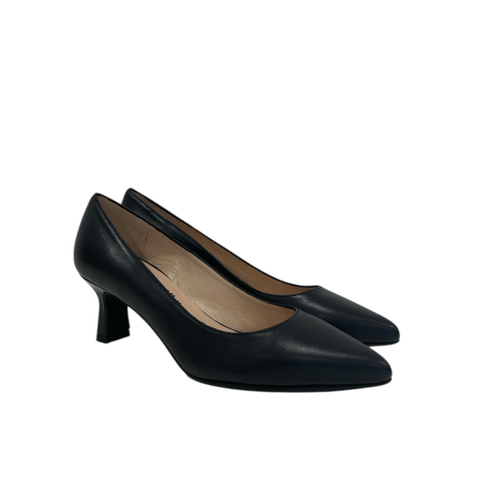 DONNA Calzature e accessori moda a San Marino